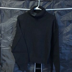 Fashion nova “ Roll with the flow” turtleneck